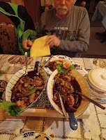 Thailändisch Scharf 1x Mit Fleisch 1x Mit Fisch